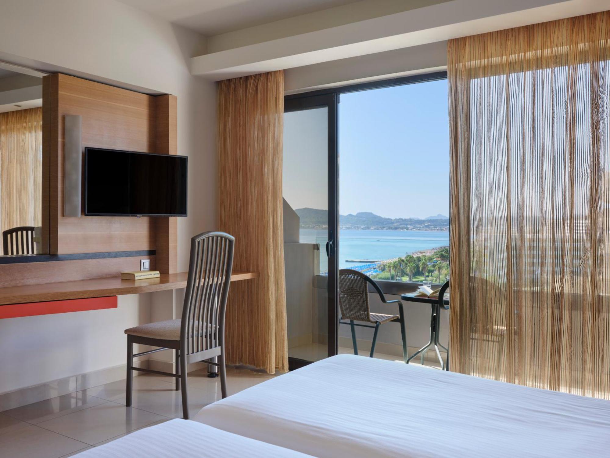 เอสเปรอส มาเร รีสอร์ต Hotel ฟาลิรากี ห้อง รูปภาพ